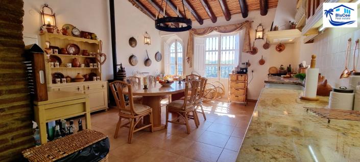 Image No.24-3 Bed Villa for sale