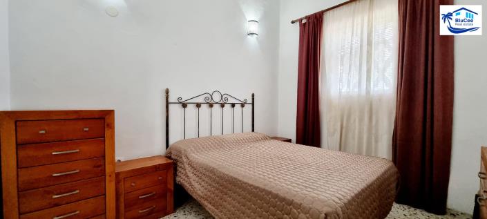 Image No.12-2 Bed House for sale