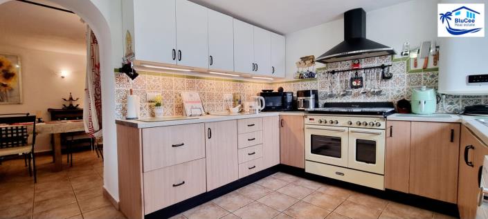 Image No.9-4 Bed House/Villa for sale