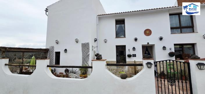 Image No.32-4 Bed House/Villa for sale