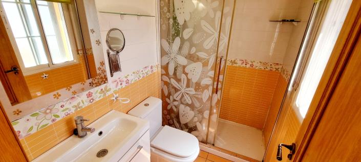 Image No.29-5 Bed Villa for sale