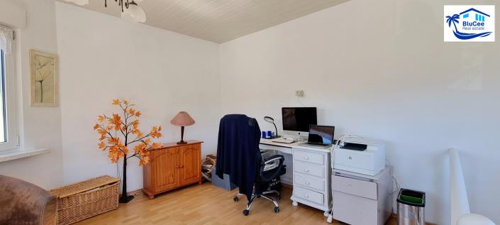 Image No.20-3 Bed Villa for sale