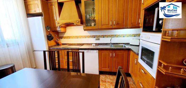 Image No.13-3 Bed House for sale