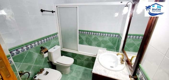 Image No.16-3 Bed House for sale