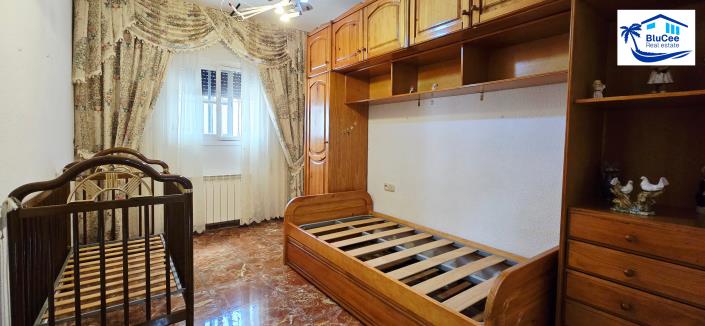 Image No.21-4 Bed Property for sale