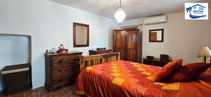 Image No.17-3 Bed Village House for sale