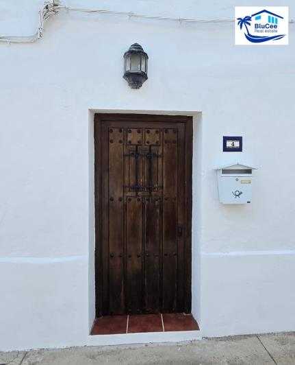 Image No.30-3 Bed Village House for sale