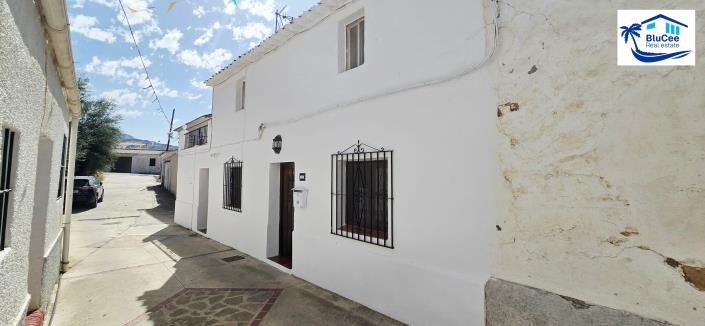 Image No.31-3 Bed Village House for sale