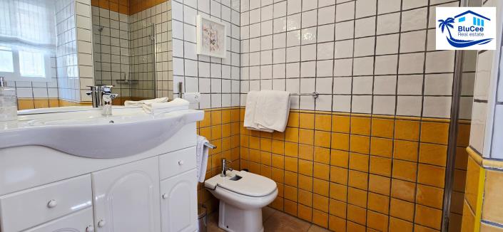 Image No.28-3 Bed Villa for sale