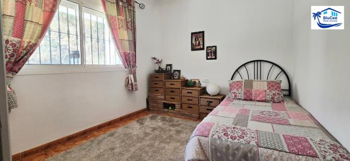 Image No.10-3 Bed Villa for sale