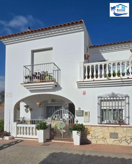 Image No.3-3 Bed Townhouse for sale