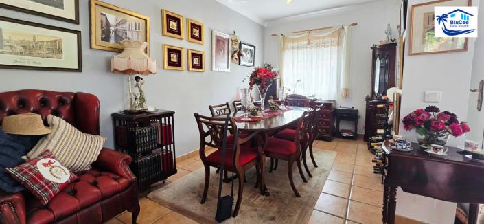 Image No.11-3 Bed Townhouse for sale