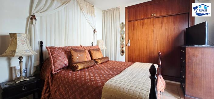 Image No.17-3 Bed Townhouse for sale