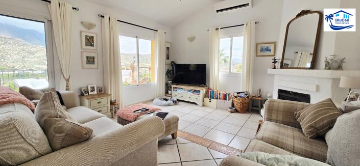 Image No.17-3 Bed Chalet for sale