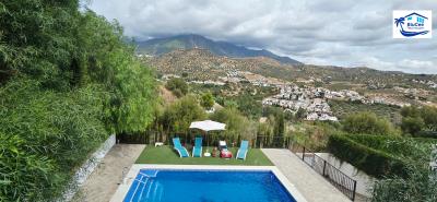 For-sale-house-with-stunning-views-of-La-Maroma--9-