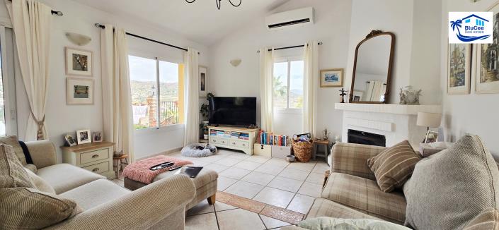 Image No.18-3 Bed Chalet for sale