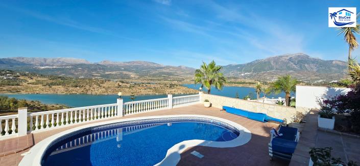 Image No.3-3 Bed Chalet for sale