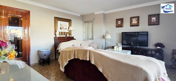 Image No.3-4 Bed Apartment for sale