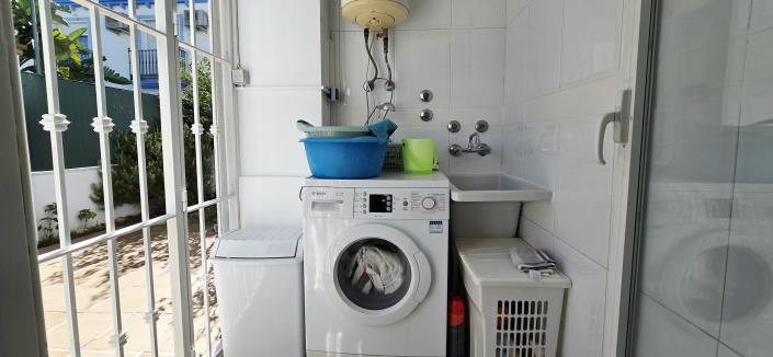 Image No.28-3 Bed Semi-Detached for sale