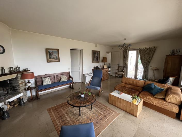 Image No.10-3 Bed Villa for sale