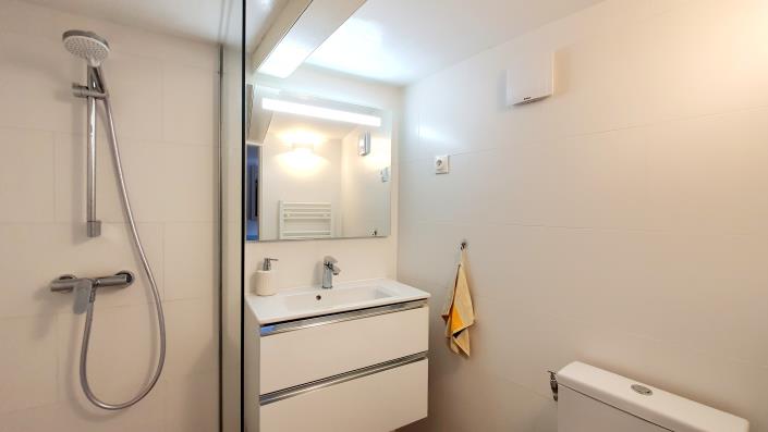 Image No.10-1 Bed Barn for sale