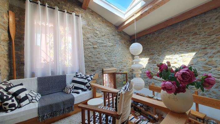 Image No.3-1 Bed Barn for sale