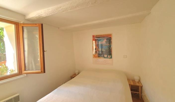 Image No.9-1 Bed Barn for sale