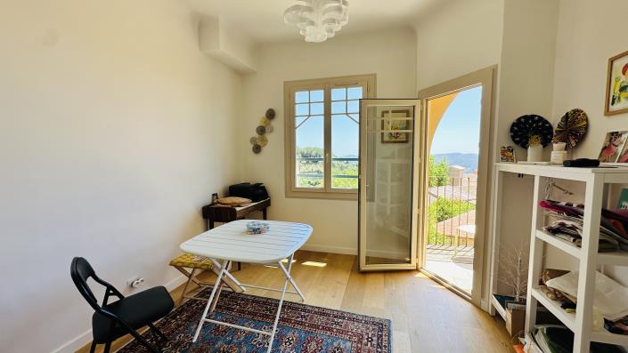 Image No.7-3 Bed Village House for sale