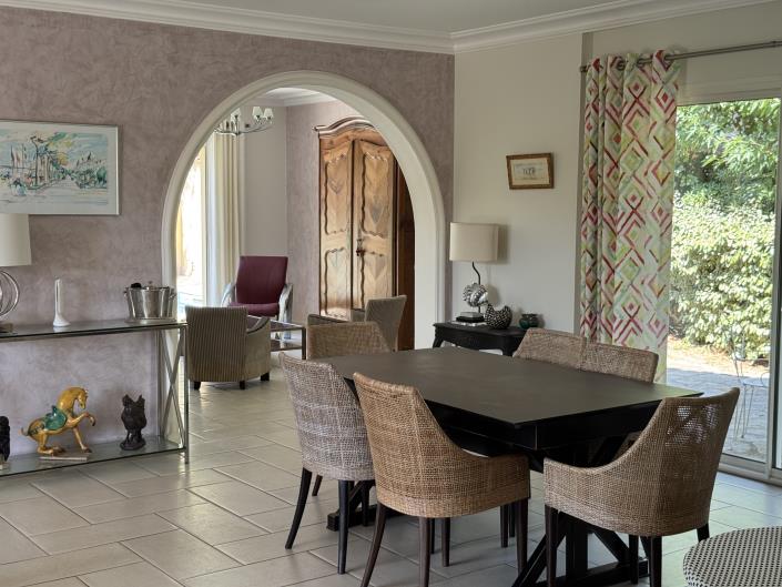 Image No.7-5 Bed Villa / Detached for sale