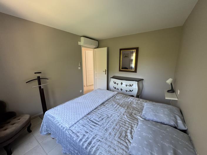 Image No.12-5 Bed Villa / Detached for sale