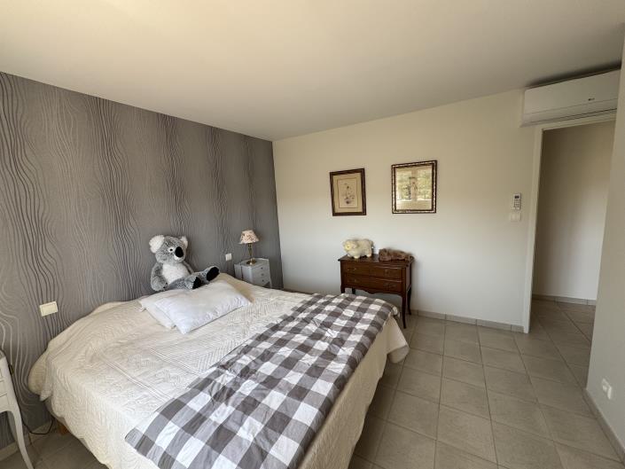 Image No.13-5 Bed Villa / Detached for sale