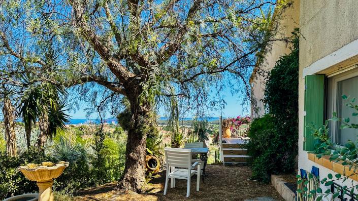 Image No.2-3 Bed Villa for sale