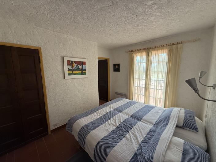 Image No.10-6 Bed Country House for sale