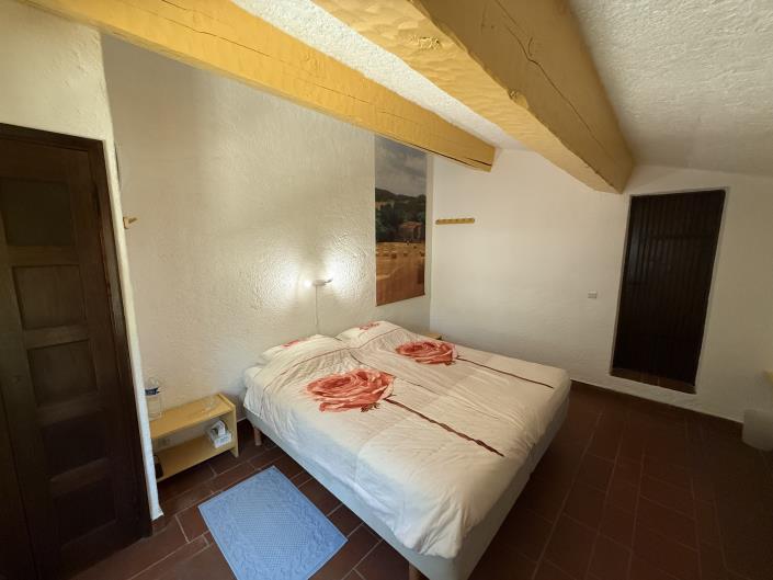 Image No.11-6 Bed Country House for sale