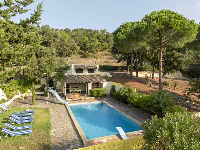 Image No.12-6 Bed Country House for sale