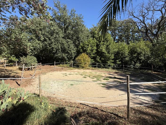 Image No.6-3 Bed Country Property for sale