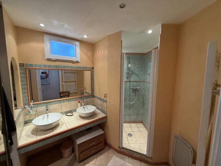 Image No.7-3 Bed Country Property for sale