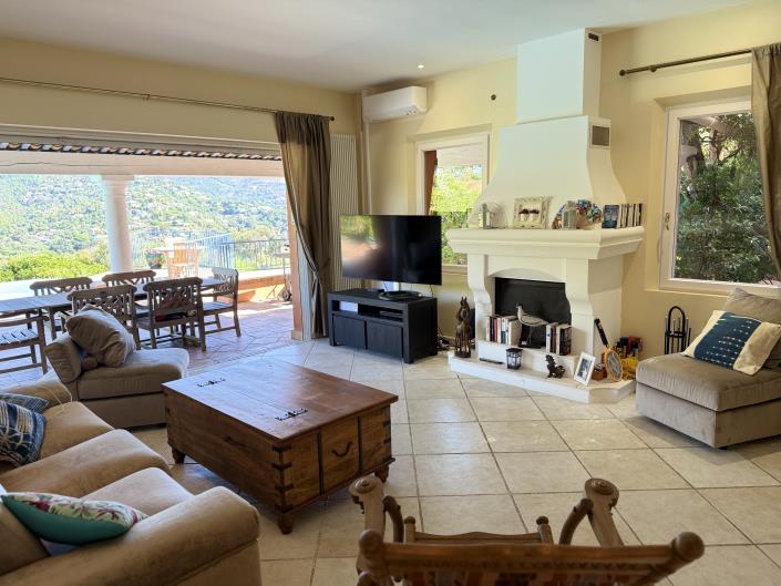 Image No.4-5 Bed Villa for sale