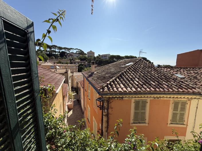 Image No.1-2 Bed Village House for sale