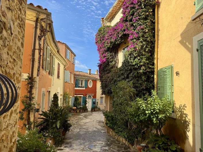 Image No.1-2 Bed Village House for sale