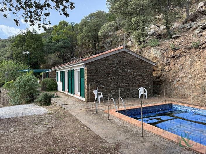 Image No.12-2 Bed Bungalow for sale