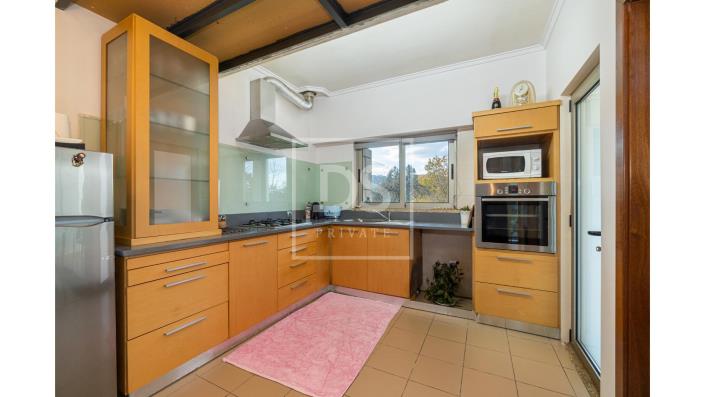 Image No.11-3 Bed House for sale