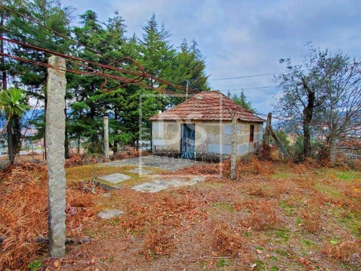 Image No.2-5 Bed Farmhouse for sale