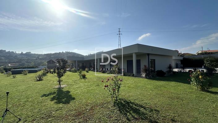 Image No.14-4 Bed House for sale