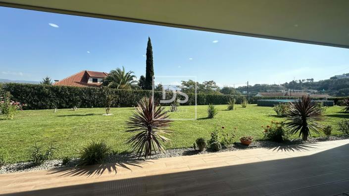 Image No.15-4 Bed House for sale