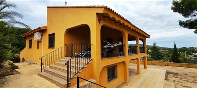 5 Bed Villa for sale