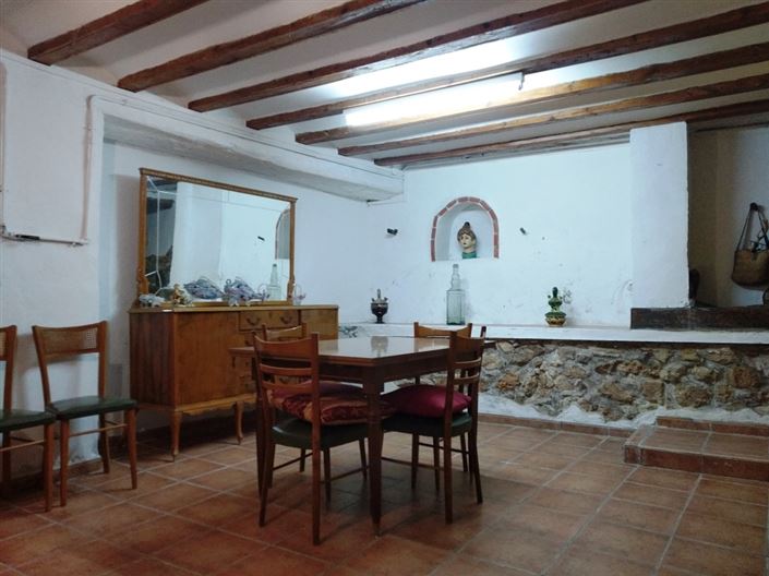 Image No.4-4 Bed Townhouse for sale