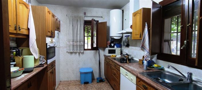 Image No.7-5 Bed Country House for sale