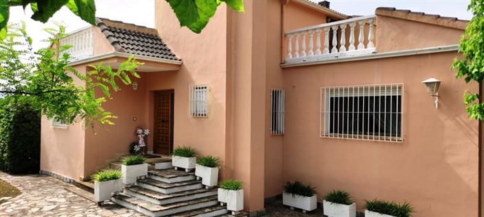 Image No.4-6 Bed Villa for sale