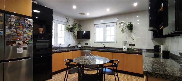 Image No.8-4 Bed Villa for sale